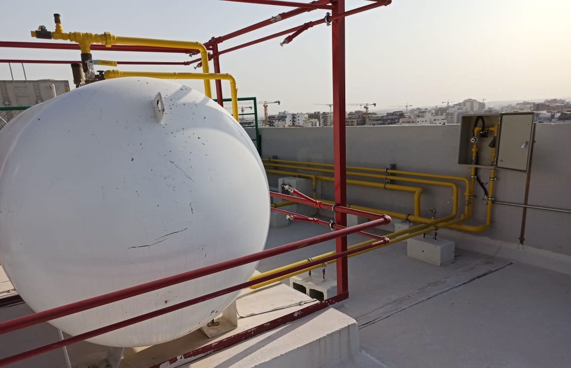 Rooftop LPG tank & manifold